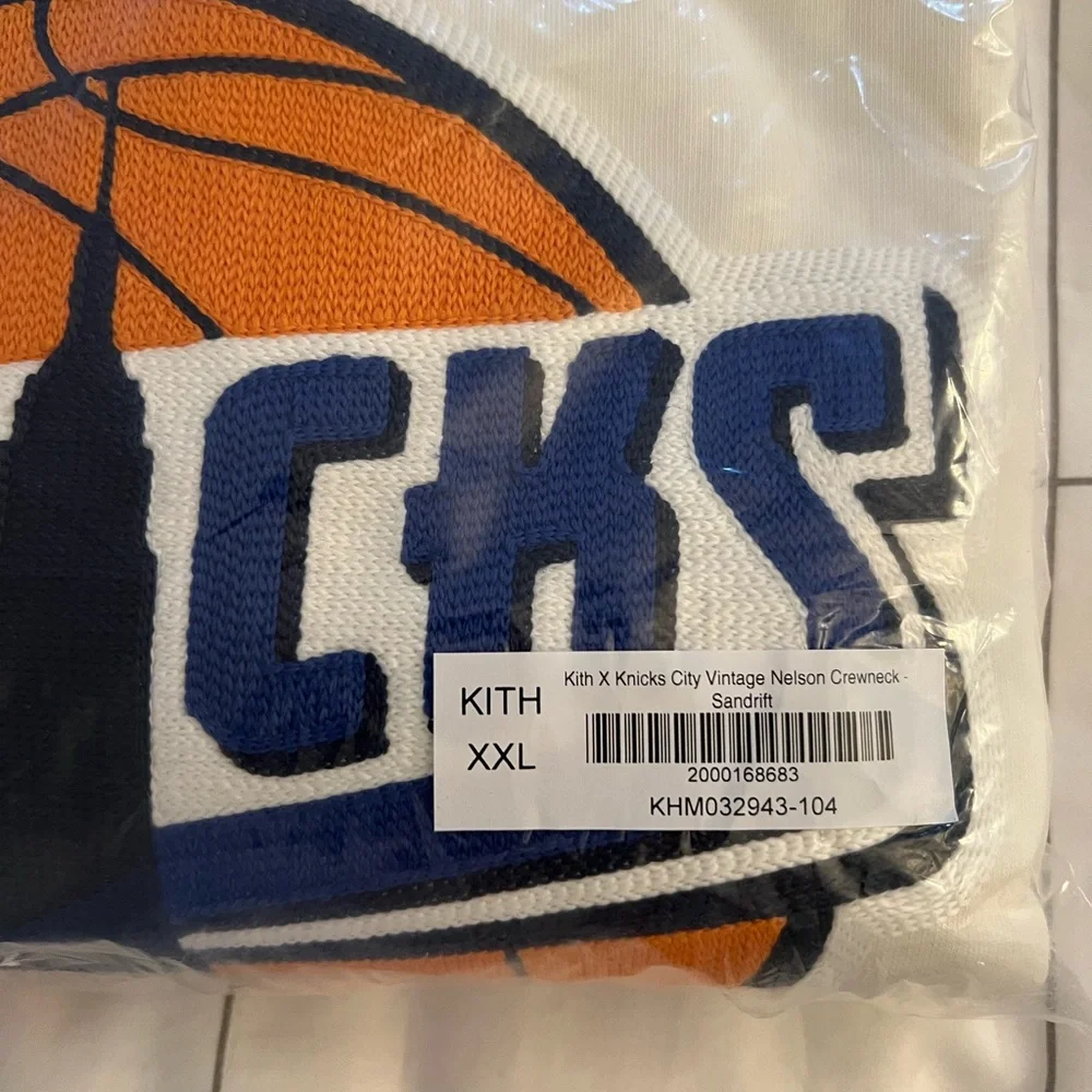 Kith for the New York Knicks City Vintage Nelson Crewneck in Sandrift Size XXL - Picture 9 of 11